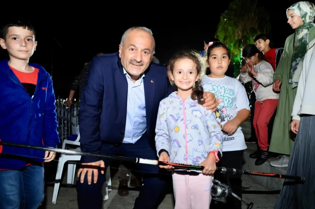 Gebze Eskihisar’da ‘Baba ve Çocuk’lar balık tuttu