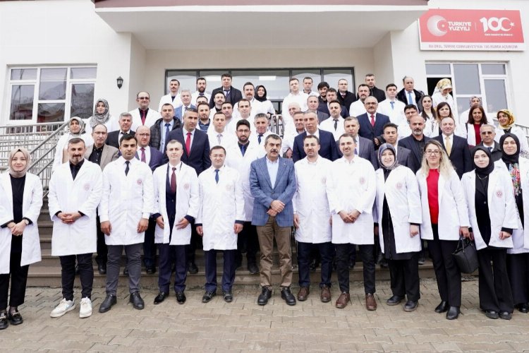 Bakan Tekin’den Oltu Anadolu İHL’ye ziyaret