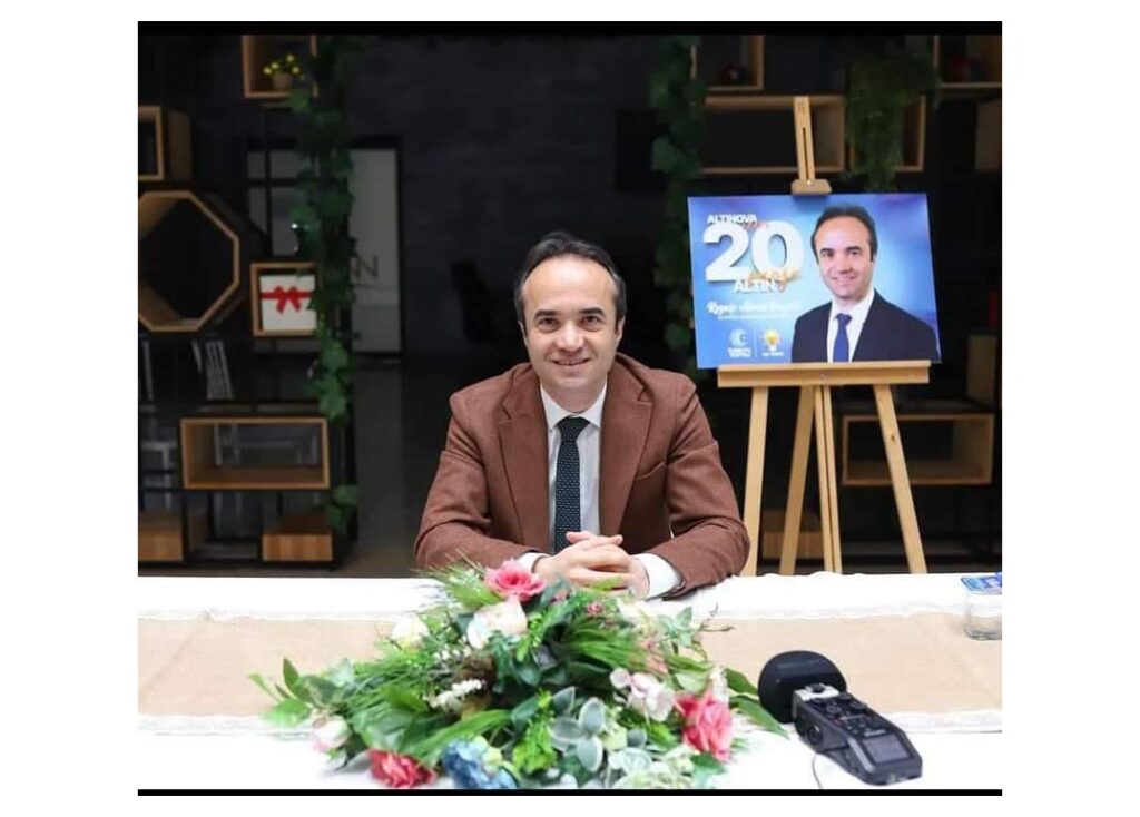 Ak parti kurucu üyesi bombaladı