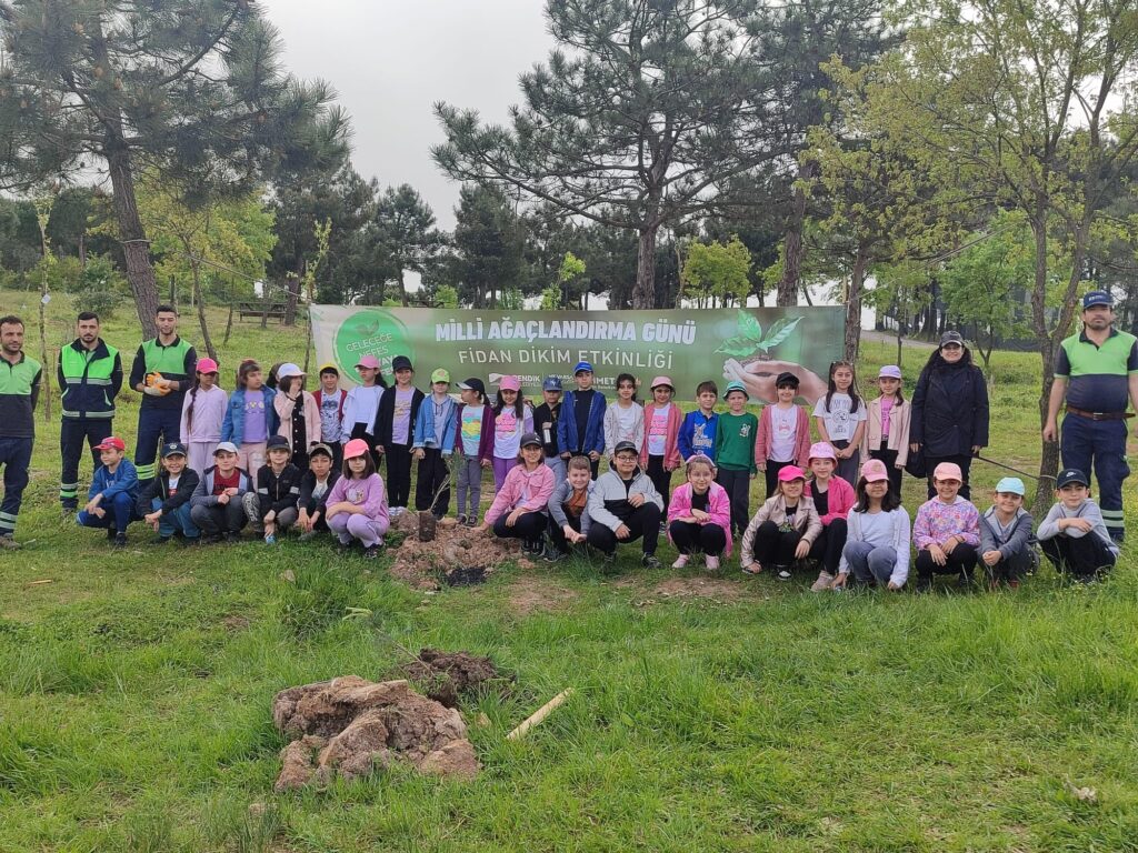 Pendik te Dikilen Fidan Sayısı 27 bini Geçti