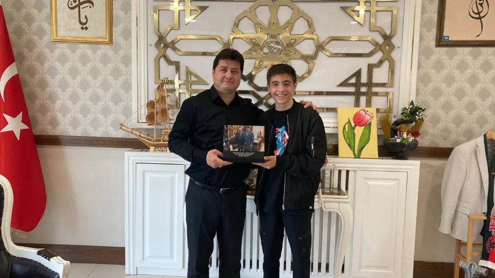Başkan Aynacı’dan Sporcu Gezgin’e Tebrik
