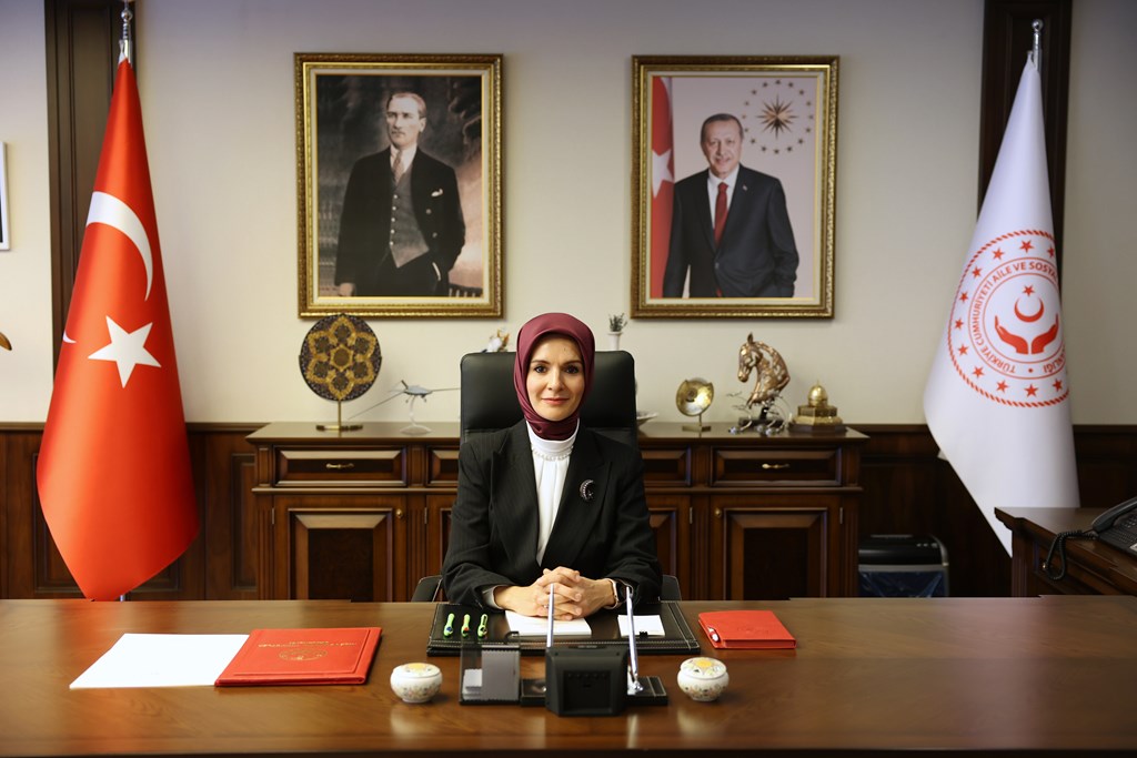 Bakan Mahinur Özdemir Göktaş: “Aile ve Gençlik Fonu’nda evlilik öncesi eğitimler başladı