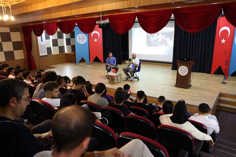 ALKÜ TURİZM MYO ÖĞRENCİLERİ SEKTÖR TEMSİLCİLERİYLE BULUŞTU