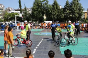 Karayolu Trafik Haftası Etkinliklerle Kutlanıyor