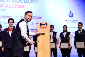 KARARLI BİR RAYLI SİSTEM YATIRIMI YAPMA MECBURİYETİNDE OLAN BİR ŞEHİR YÖNETİMİYİZ