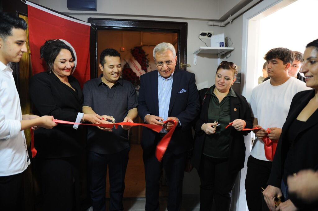 Yalova’da Sağlığa Yeni Bir Soluk: Uzm. Dr. Özlem Tosun Kliniği Hizmete Girdi