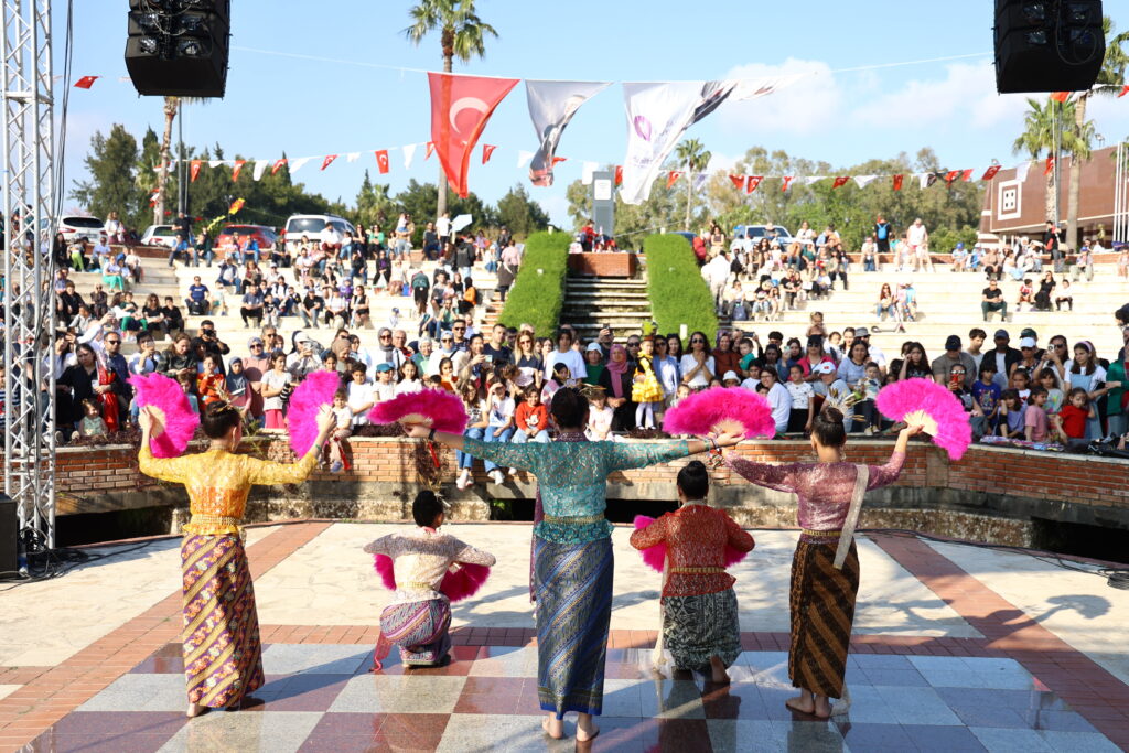 UÇURTMALAR ANTALYA BÜYÜKŞEHİR’DEN