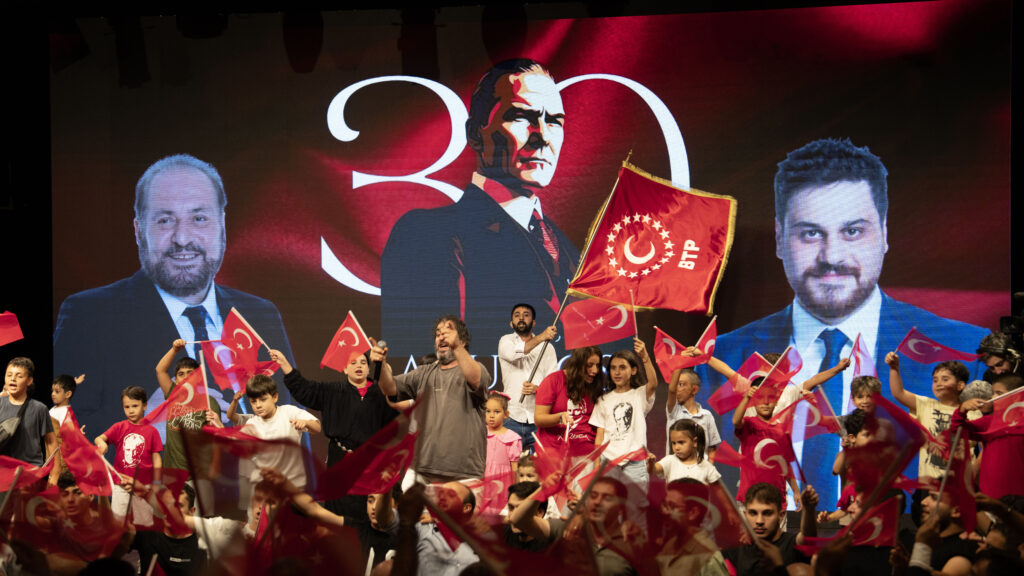 Zafer sadece savaşla değil ekonomi ile de kazanıldı
