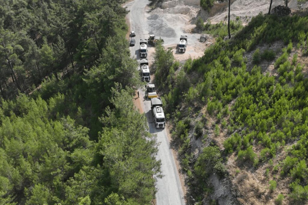 BALIKESİR DE YOL ÇALIŞMASI