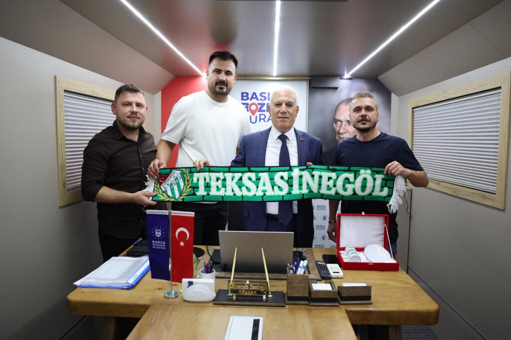 Çözümü için Varız Halkımız için Koşarız
