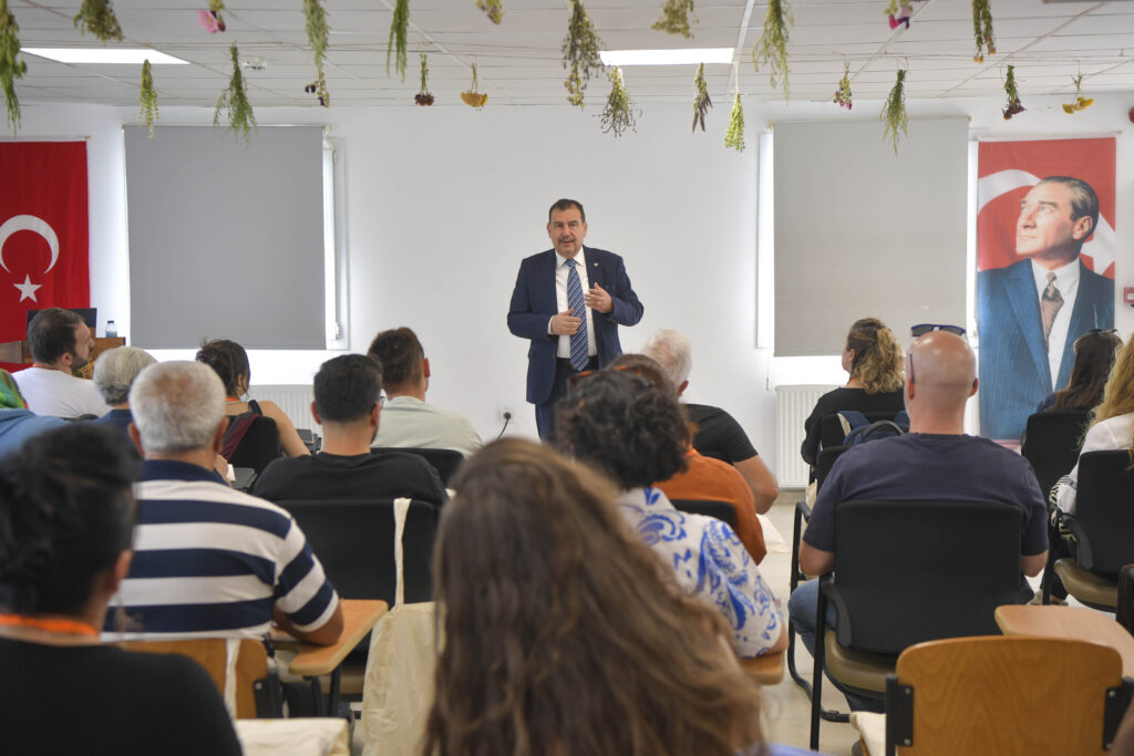 Gölbaşı Halk Eğitim Merkezi iş birliğiyle, “Tıbbi Aromatik Bitkiler Yetiştiriciliği