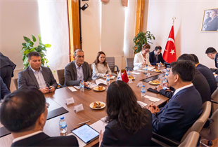 İzmirde  :Ke Jixin: İkili ilişkilerimizi çok daha ileri bir noktaya taşımayı hedefliyoruz