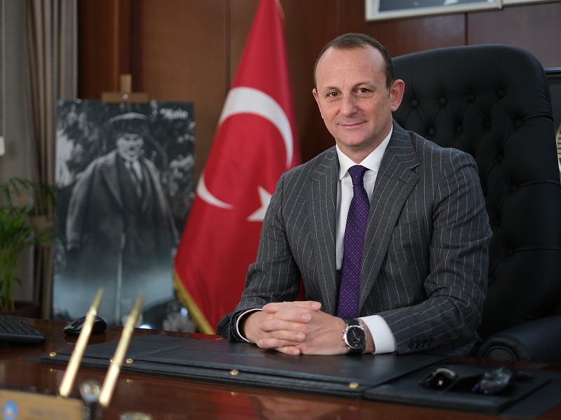 Cumhuriyet Türk Milletinin yeniden doğuşunu simgeleyen bir dönüm noktası