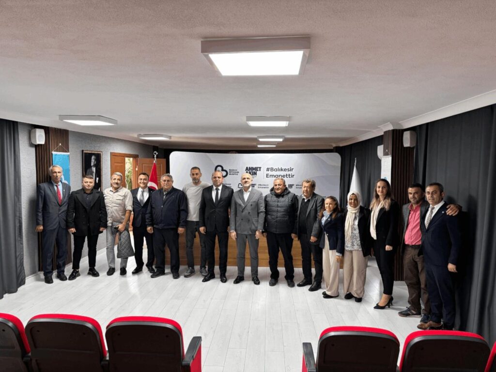 MUHTARLARIMIZLA İRTİBAT HALİNDEYİZ  