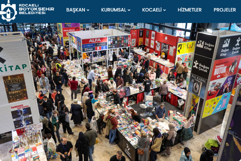 Uluslararası 15. Kocaeli Kitap Fuarı son gününde de yoğun bir ilgi görüyor