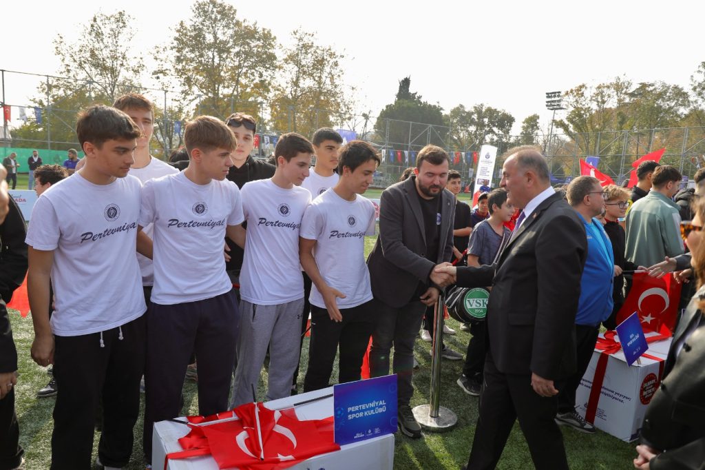 İBB:2027 AVRUPA OYUNLARI SPOR TESİSLERİNDE  EV SAHİPLİĞİ YAPACAK