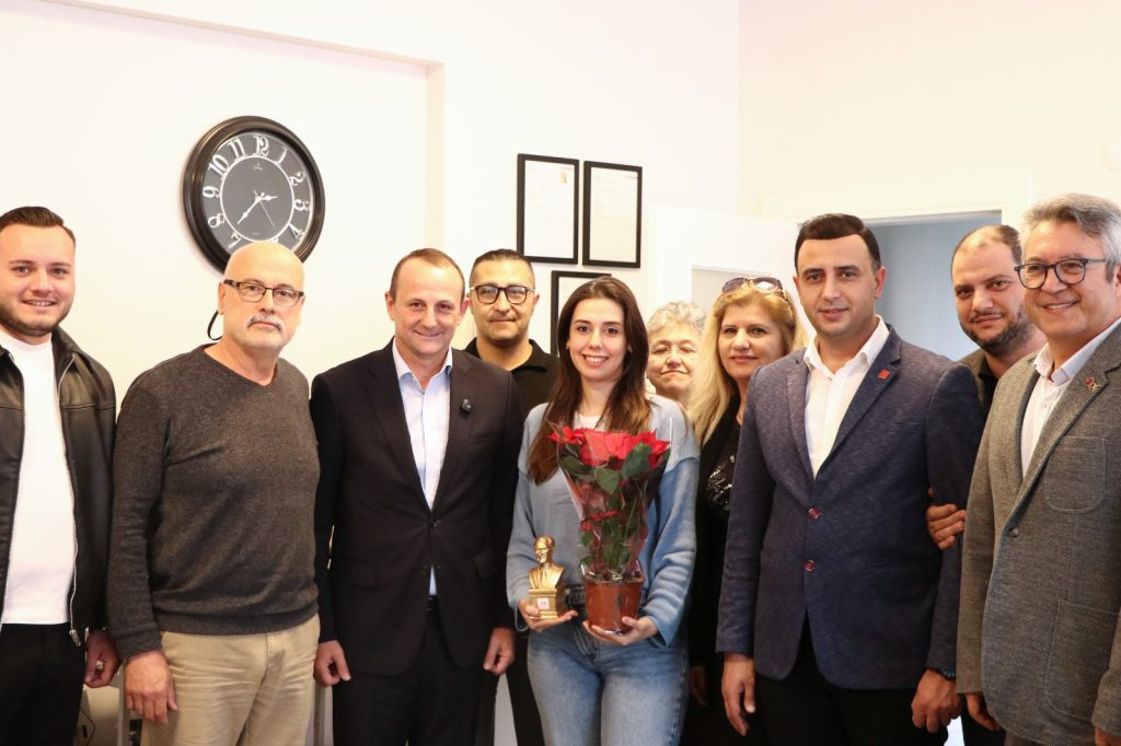 Başkan Yele Dünya Diş Hekimliği Günü ve Ağız ve Diş Sağlığı Haftasını Kutladı