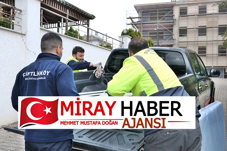 YALOVA ÇİFLİKKÖY BELEDİYESİ SICAK YEMEK VE DESTEKLERİ VERİYOR