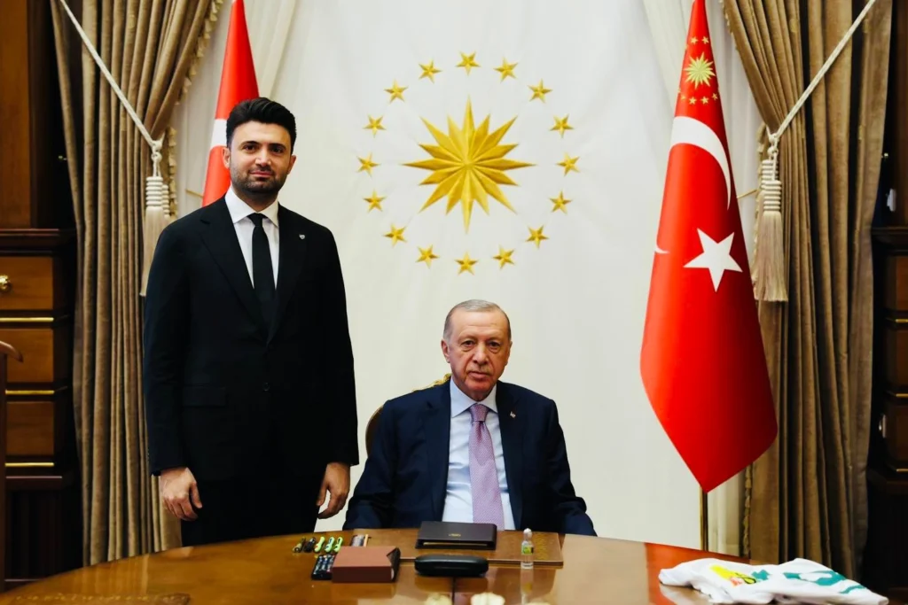 Bursaspor Başkanı Enes Çelik, Cumhurbaşkanı Erdoğan’ı ziyaret etti