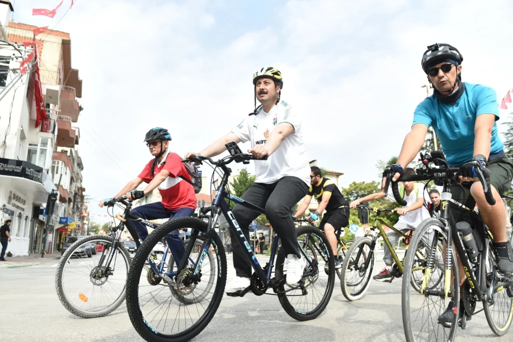 Bursa Yenişehir’de pedallar kurtuluşa çevirildi