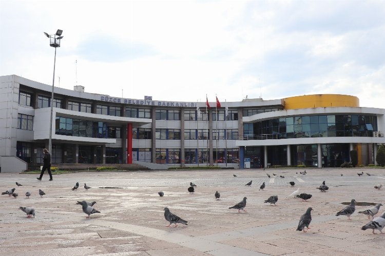 Düzce’de seçim afişlerine düzenleme
