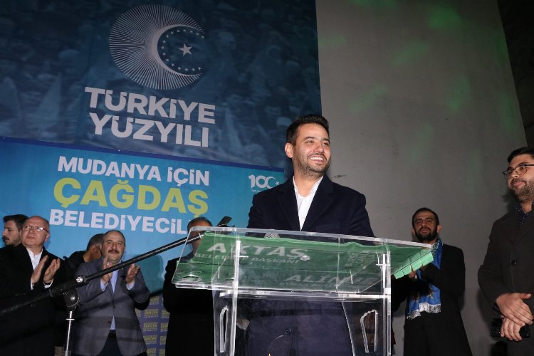 Mudanya’da AK Parti seçim ofisine coşkulu açılış