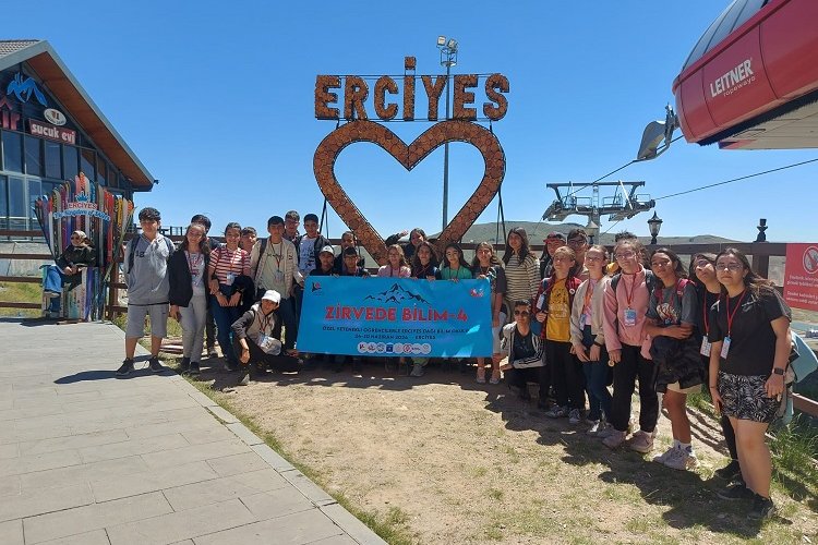 Erciyes Dağı Bilim Okulu’nda yetenekli öğrenciler buluştu