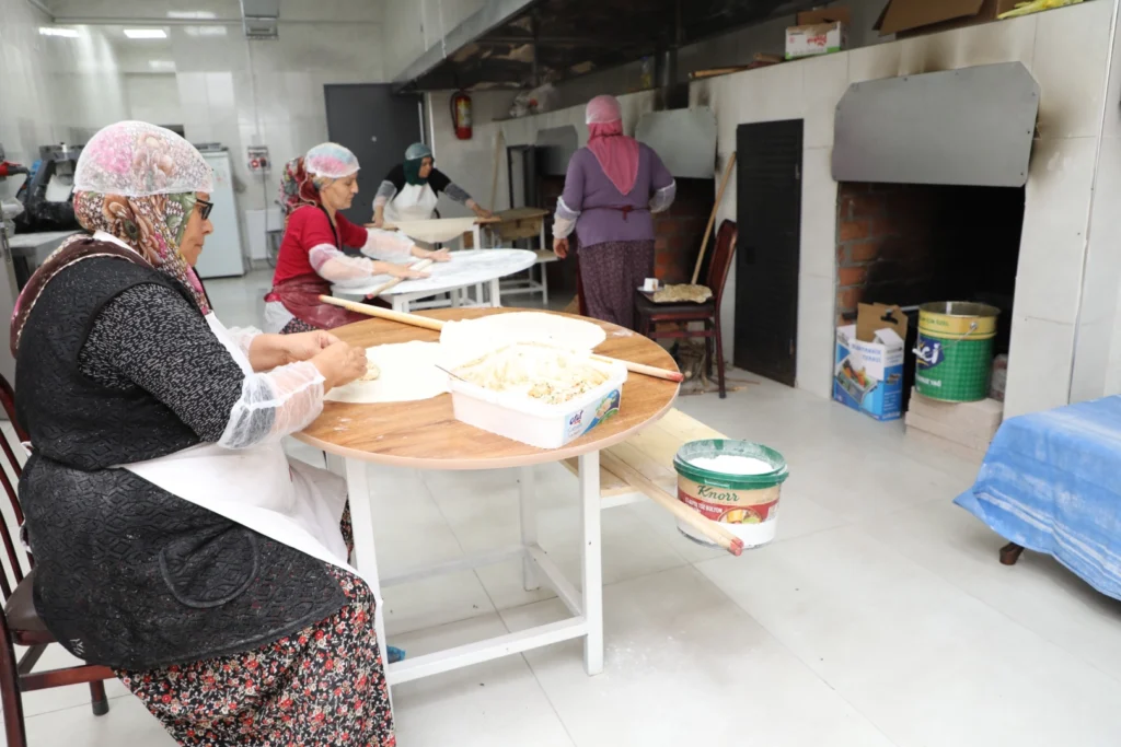 Kayseri’nin İncesu’ya armağanı mini terminal ile yufka ve yöresel ürünler evi hizmete başladı