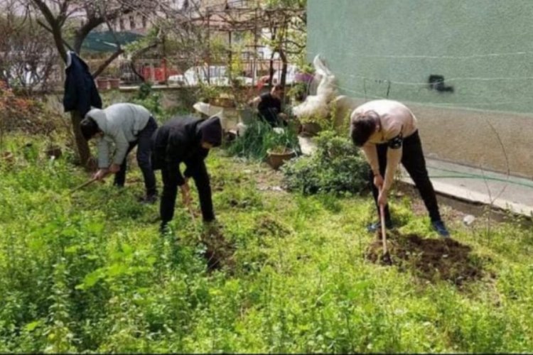 İzmir’de ‘İyilik Gönüllüleri’nden toplumsal hareket