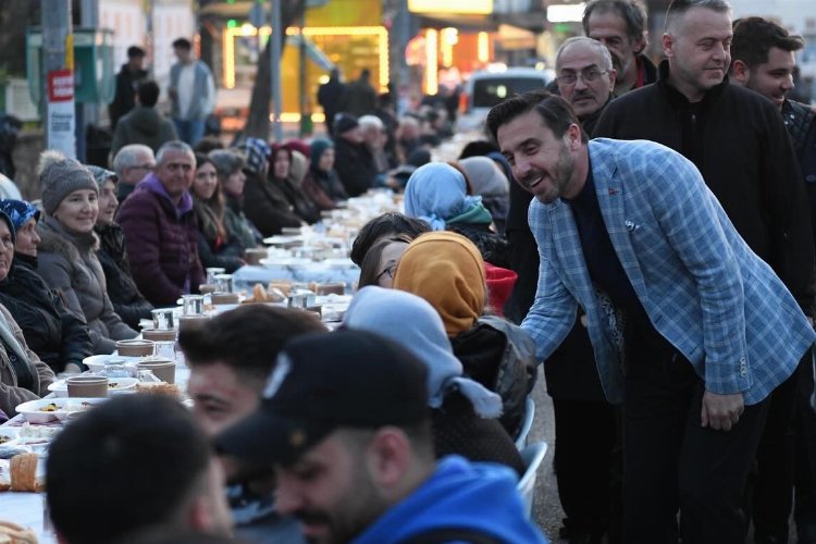 Kestel’de 6 bin kişilik sokak iftarı