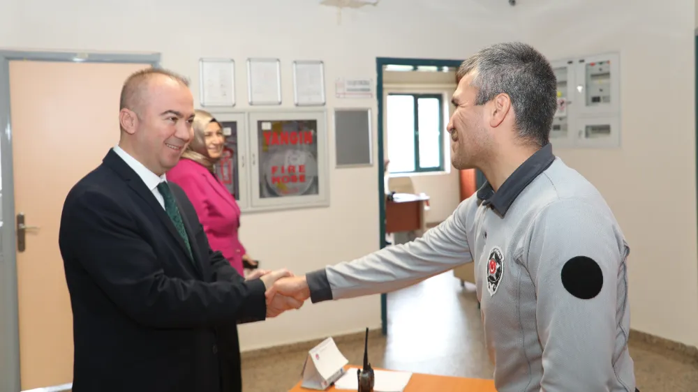 ‘Bizim milletimiz terörle mücadele fezlekesine red verenlere oy vermez’