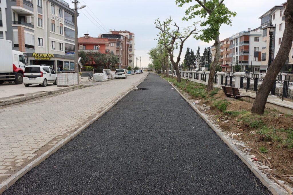 ÇEVRE DOSTU YALOVA BELEDİYESİ BİSİKLET YOLU DÜZENMESİ