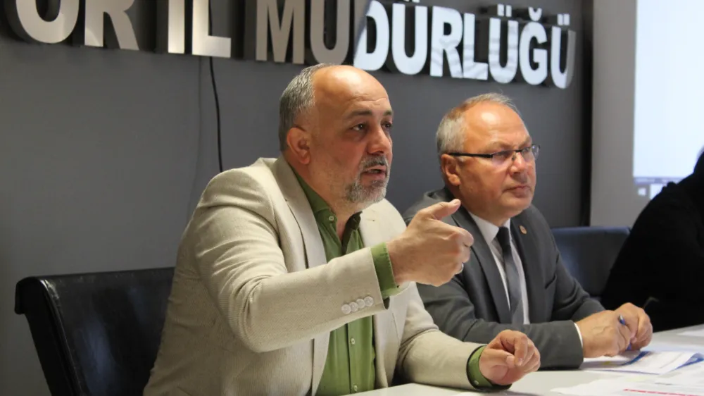Kasapoğlu’nun Önderliğinde Antrenör Toplantısı Yapıldı