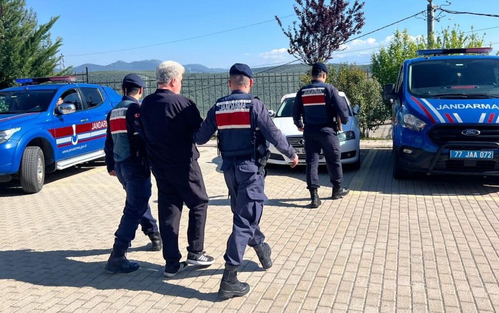 YALOVA ARMUTLU DA ADLİ MAKAMLARCA ARANAN SAHIS YAKALANDI