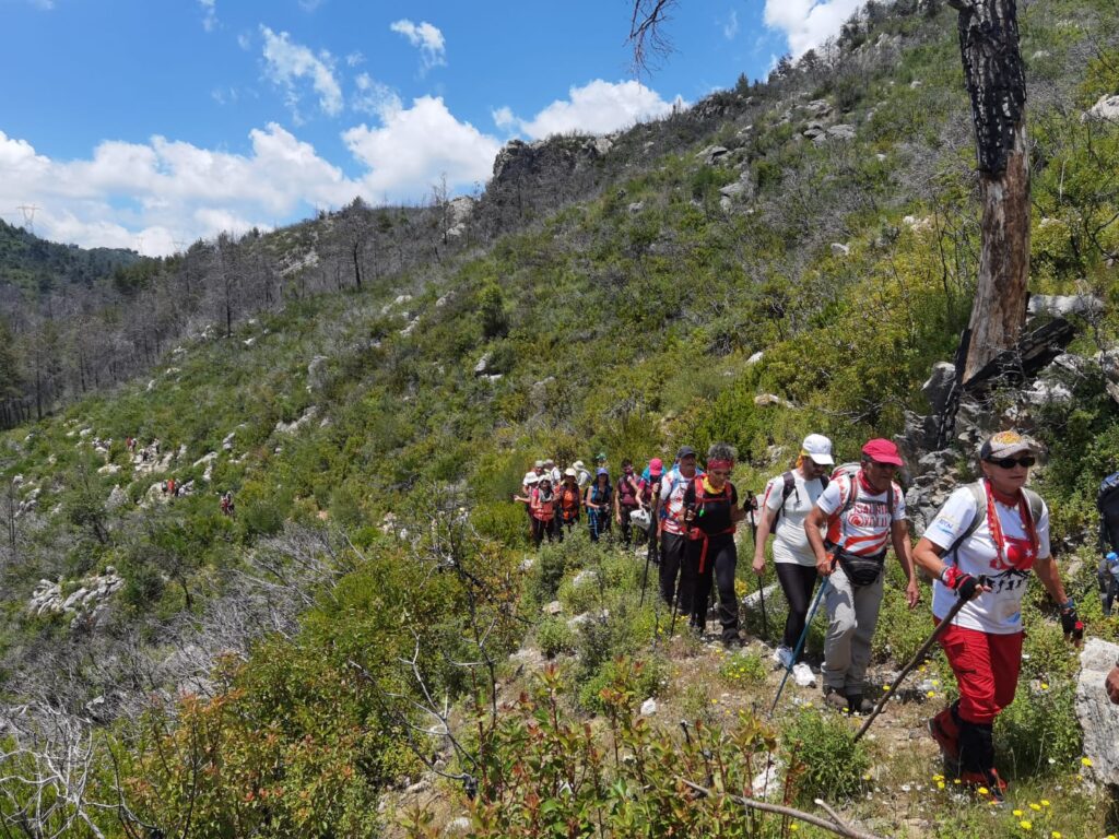 270 dağcı Isauria Yolunda