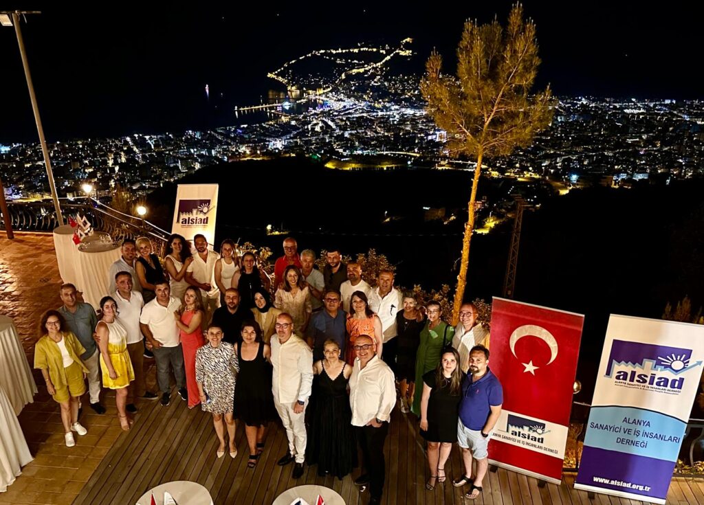 ALSİAD Üyelerini Yaza Merhaba Partisinde Buluşturdu