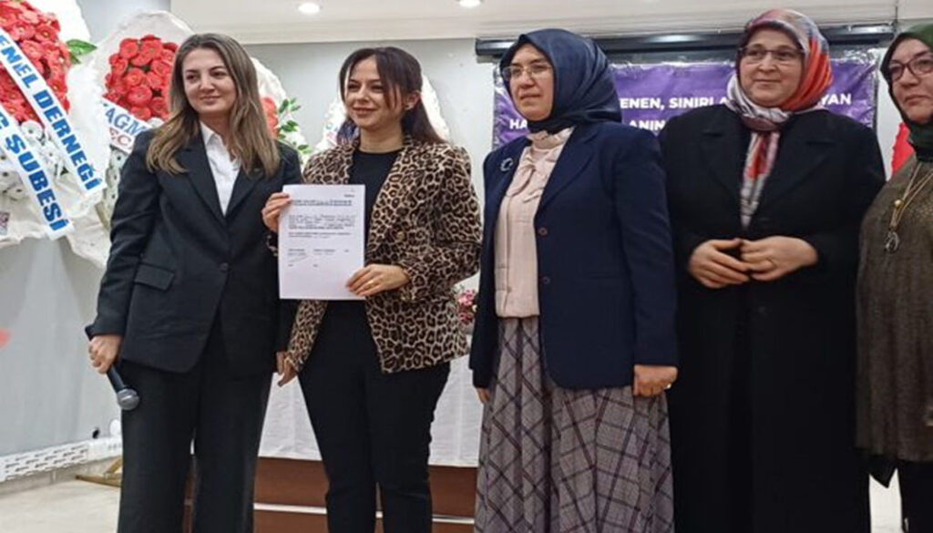 AK Parti Yalvaç Kadın Kolları 7. Olağan Kongresi gerçekleştirildi – Birlik Haber Ajansı