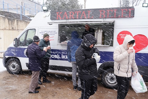 KARTAL BELEDİYESİ’NDEN  DONDURUCU SOGUKLARDA KARTAL HALKINA DESTEK