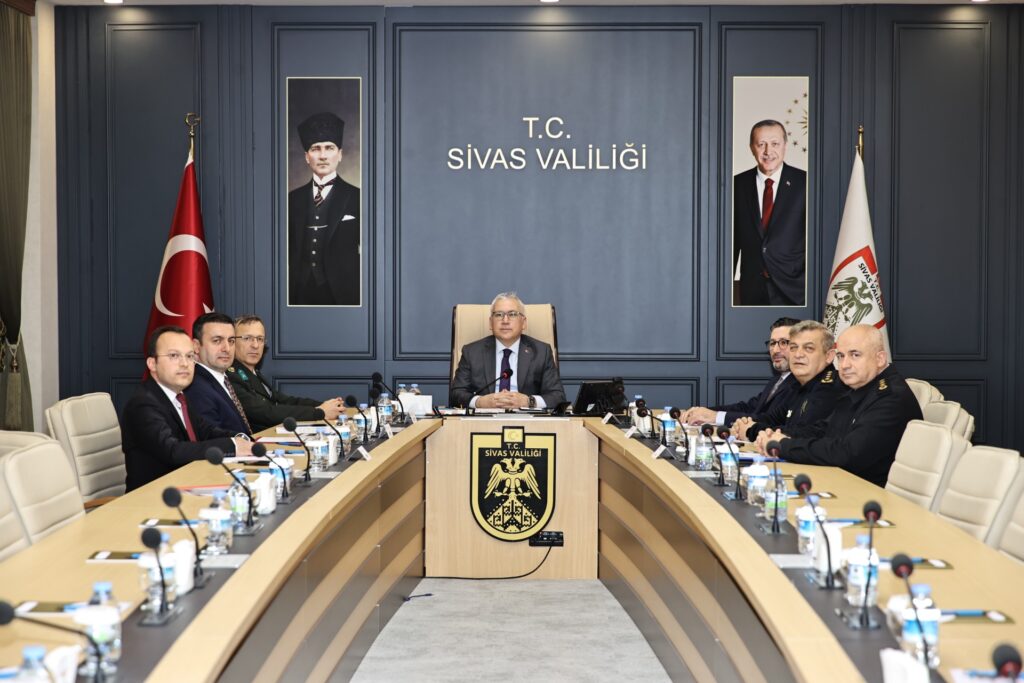 Sivas Valisi Yılmaz Şimşek: “Olay sayımız yüzde 23 azalış göstermiştir” – Birlik Haber Ajansı