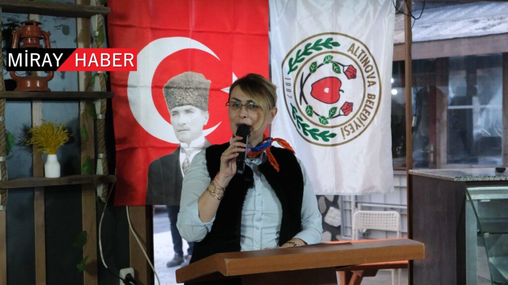 Altınova Belediyesi Başkanı Yasemin Fazlaca İftar Sofrasında