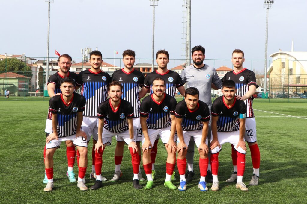 Çiftlikköy’den Kadıköy’e 3’lü Tarife (3-0)