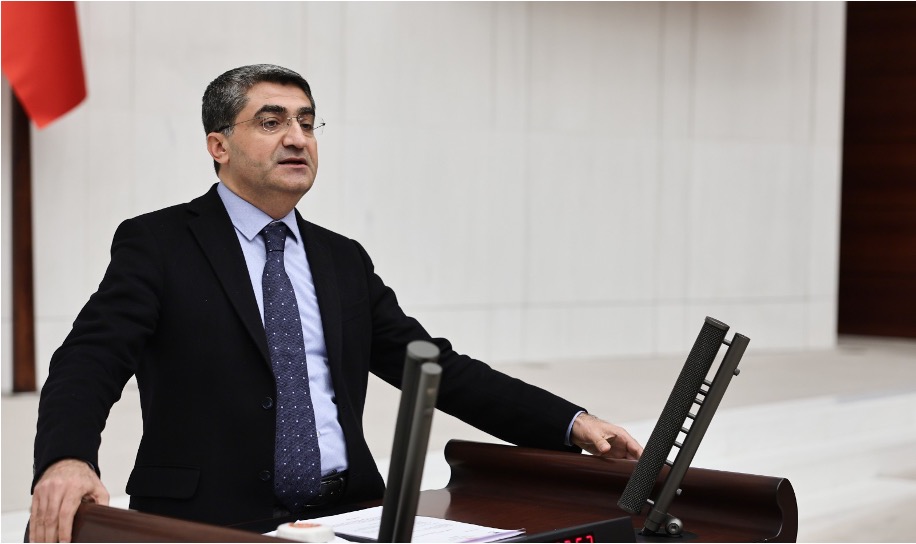 Ezilen taraf hep emekli ve asgari ücretli olmuştur