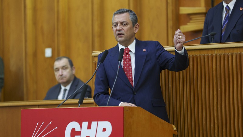 ŞEHİT AİLELERİ VE GAZİLERİMİZ İÇİN KANUNİ DÜZENLEME ÇAĞRIMIZI YİNELİYORUZ