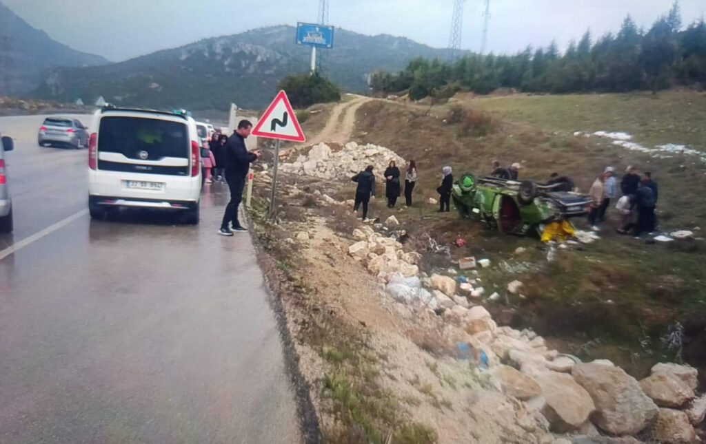 Eğirdir’de kontrolden çıkan otomobil takla attı: 3 yaralı – Birlik Haber Ajansı