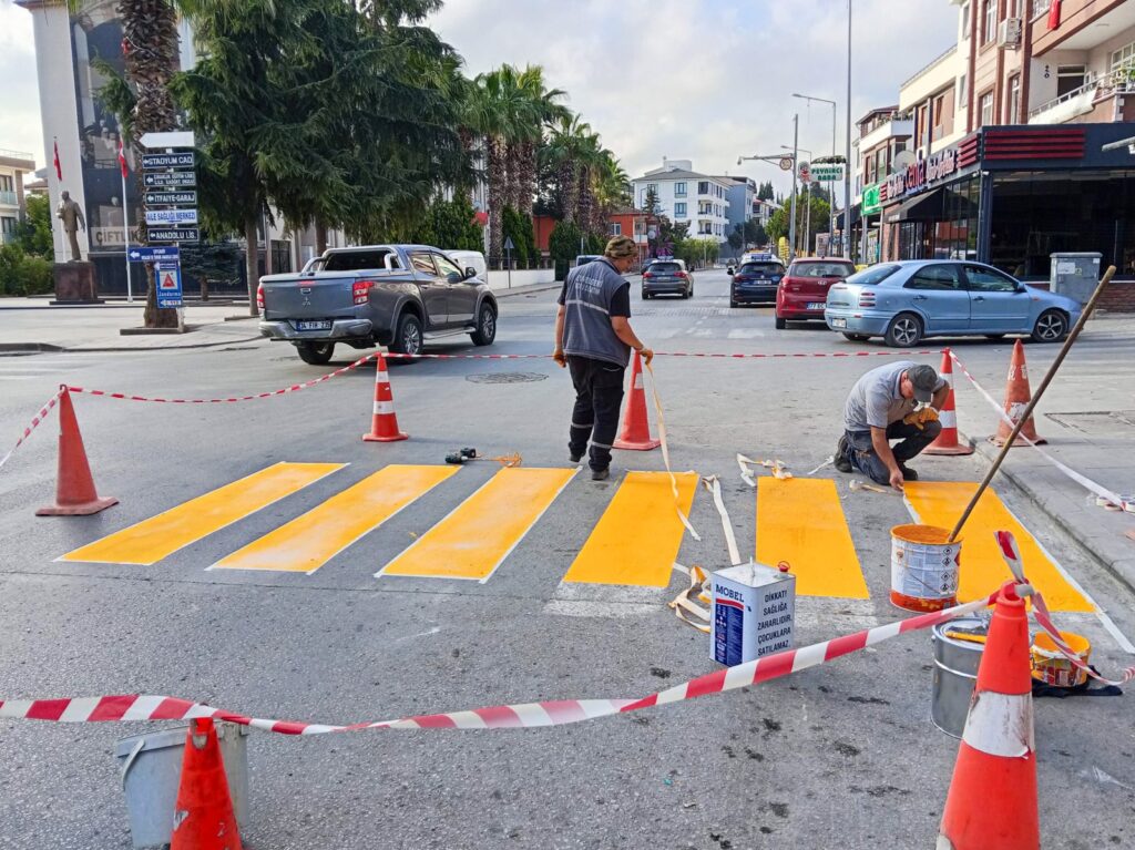 Çiftlikköy’de Yaya yolları Ve Güvenli Trafiğe Katkı sağlamaktır