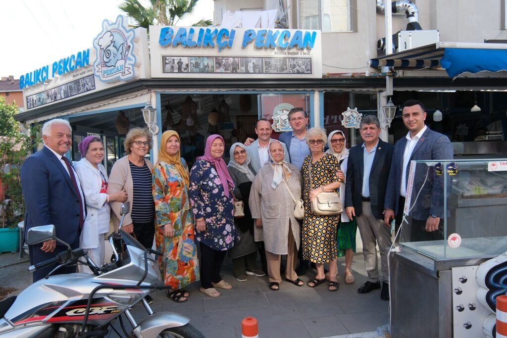 YALOVA ÇİFLİKKÖY DE CHP MİLLETVEKİLİ VATANDAŞIN SORUNLARINI DİNLEDİ