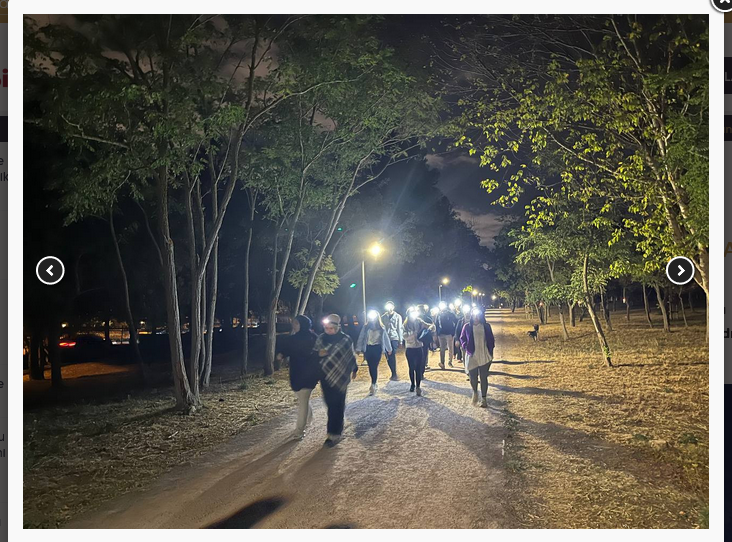 Fatih te Işıklı Gece Yürüyüşü