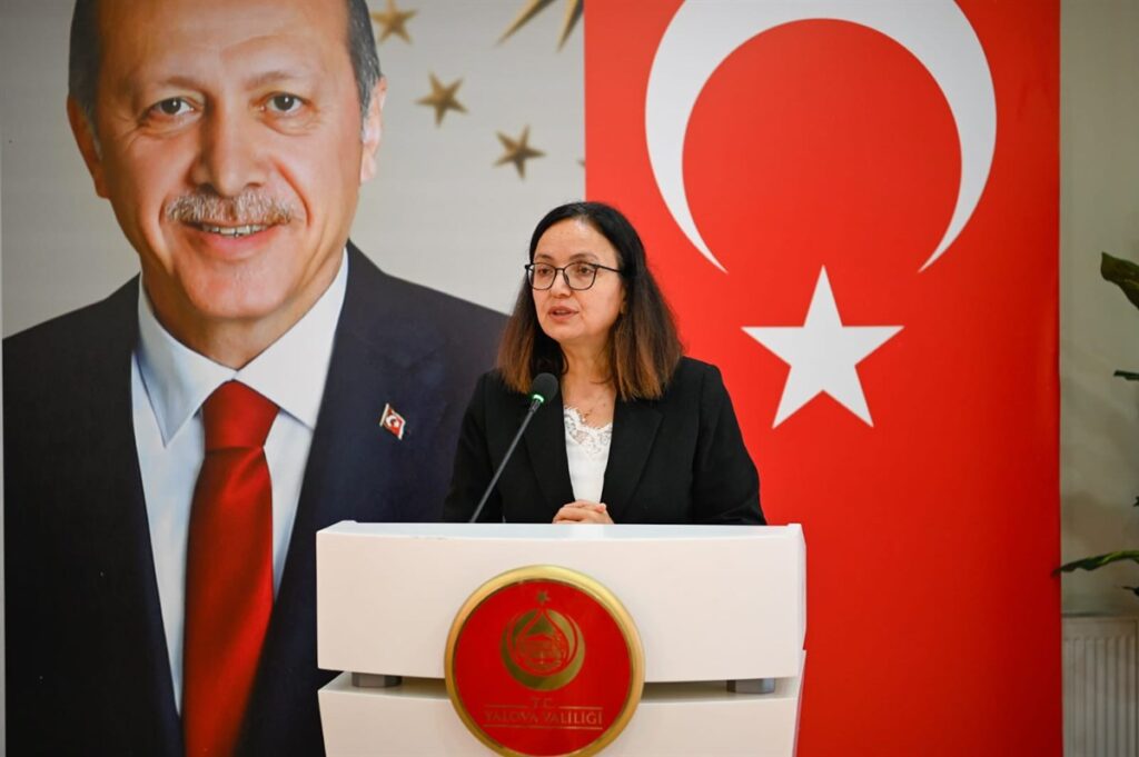Yalova Valisi Dr. Hülya Kaya  Gazilerimizle Yürüyoruz