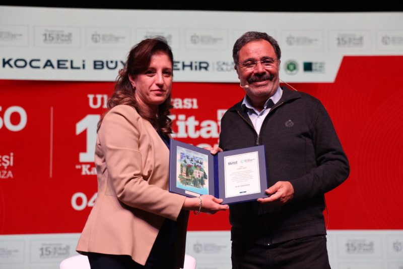 TARİHÇİ YAZAR: KİM UYGARLIK KURDUYSA, BİZ ONLARIN MİRASÇISIYIZ