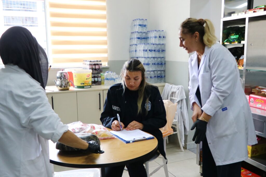 Yalova Çiftlikköy’de Okullar da Kantinlerde Hijenik Kontrolu